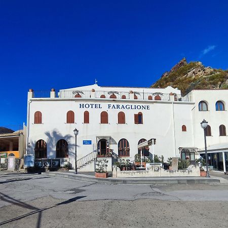 Hotel Faraglione Vulcano  Buitenkant foto