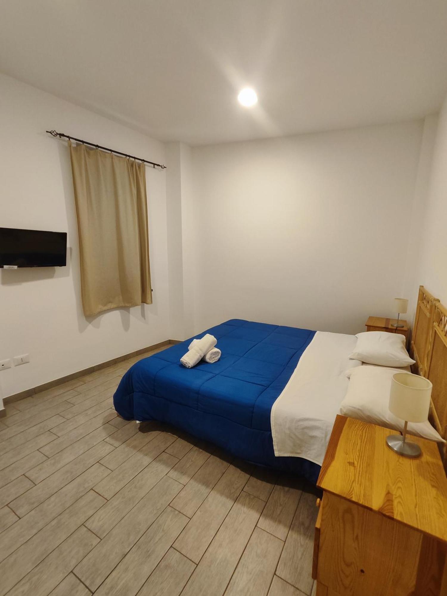 Hotel Faraglione Vulcano  Buitenkant foto