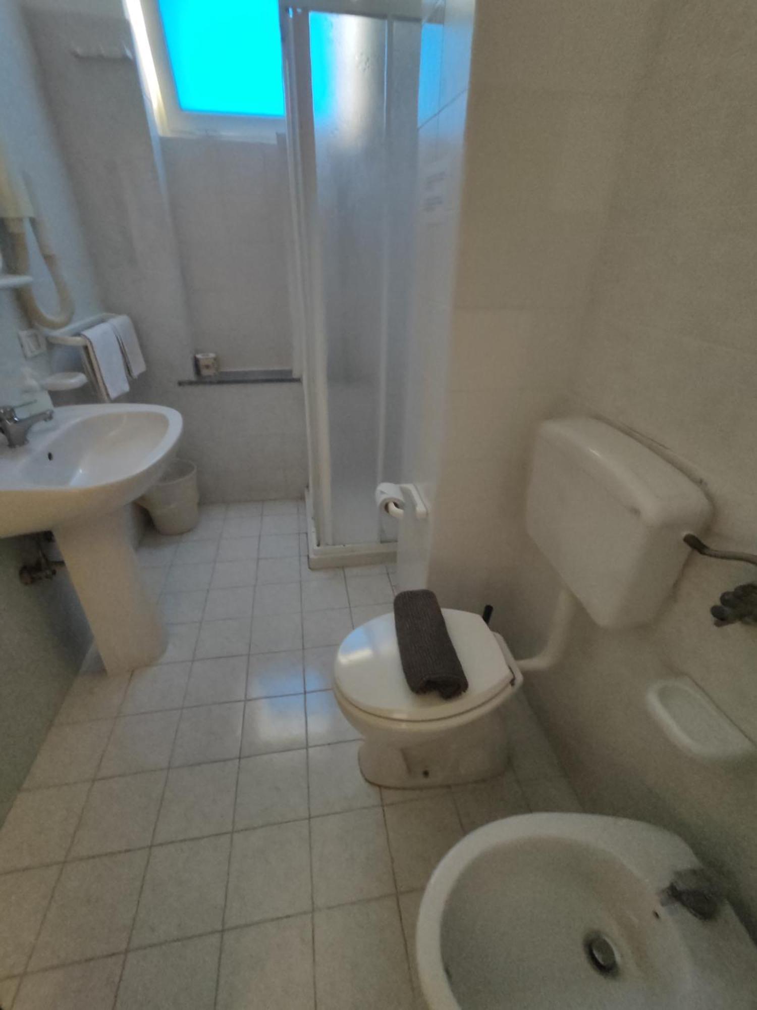 Hotel Faraglione Vulcano  Buitenkant foto